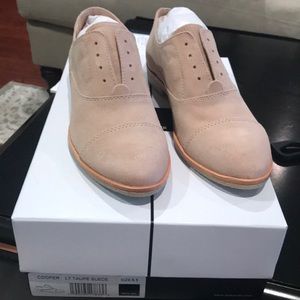 NWT Dolce Vita Light Taupe Suede Oxford Size 6.5